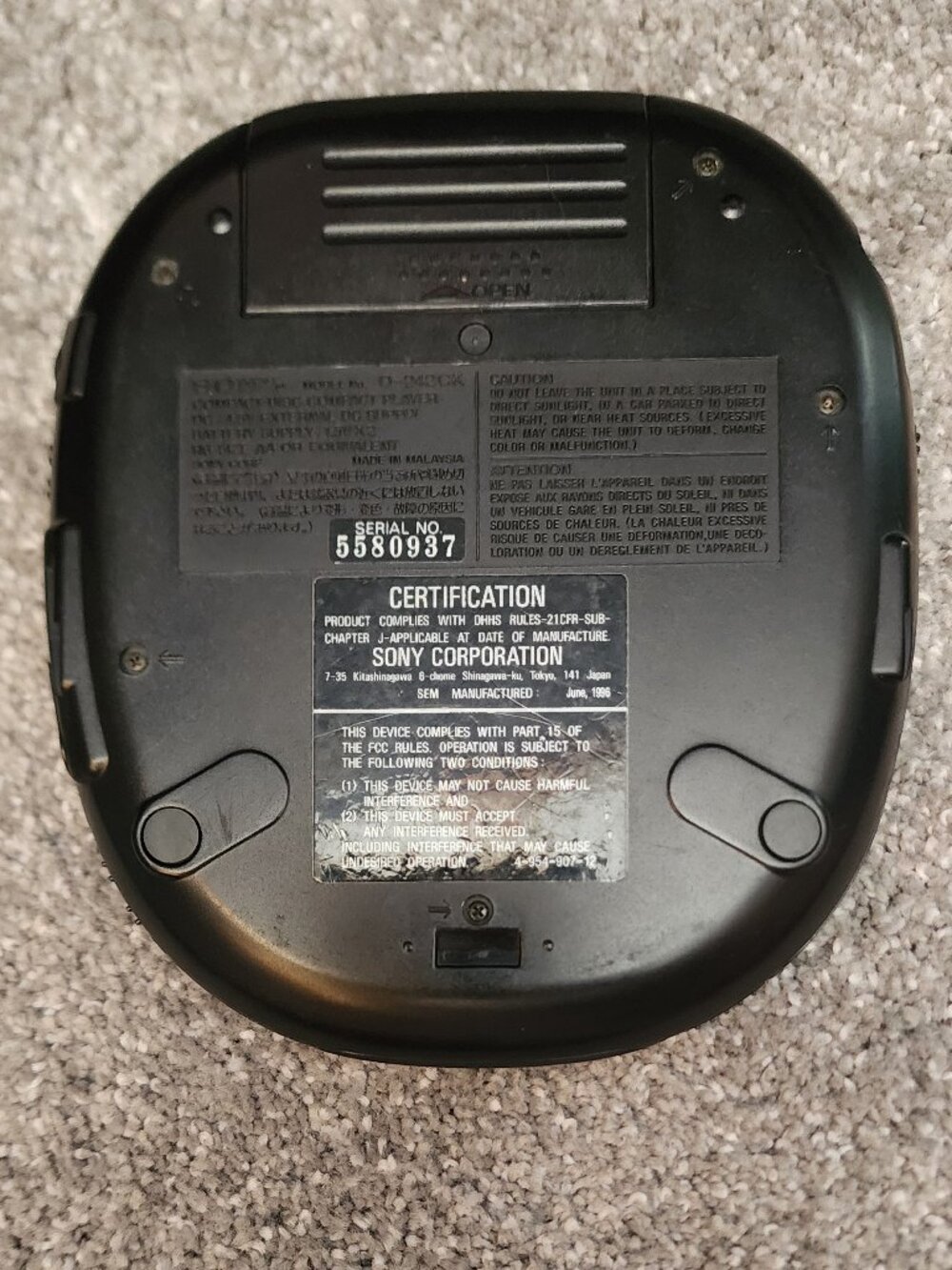 Sony Discman ESP with power cord, car power supply, fuse & manual - EUC! - Picture 5 of 8